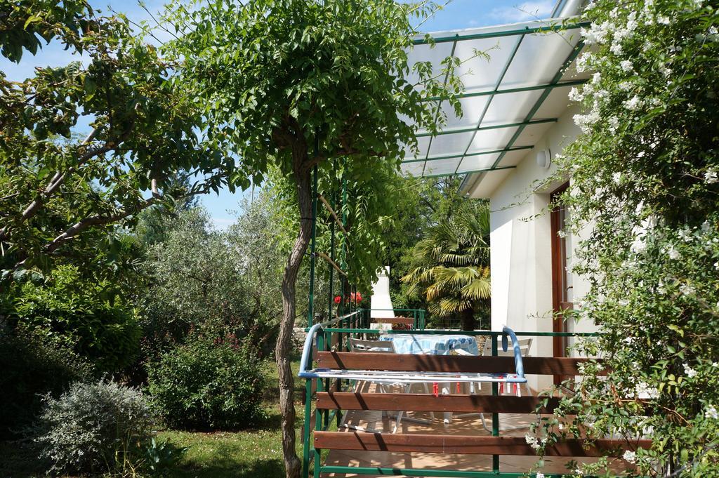 Studio And Apartment Nadia With Garden Poreč Habitación foto